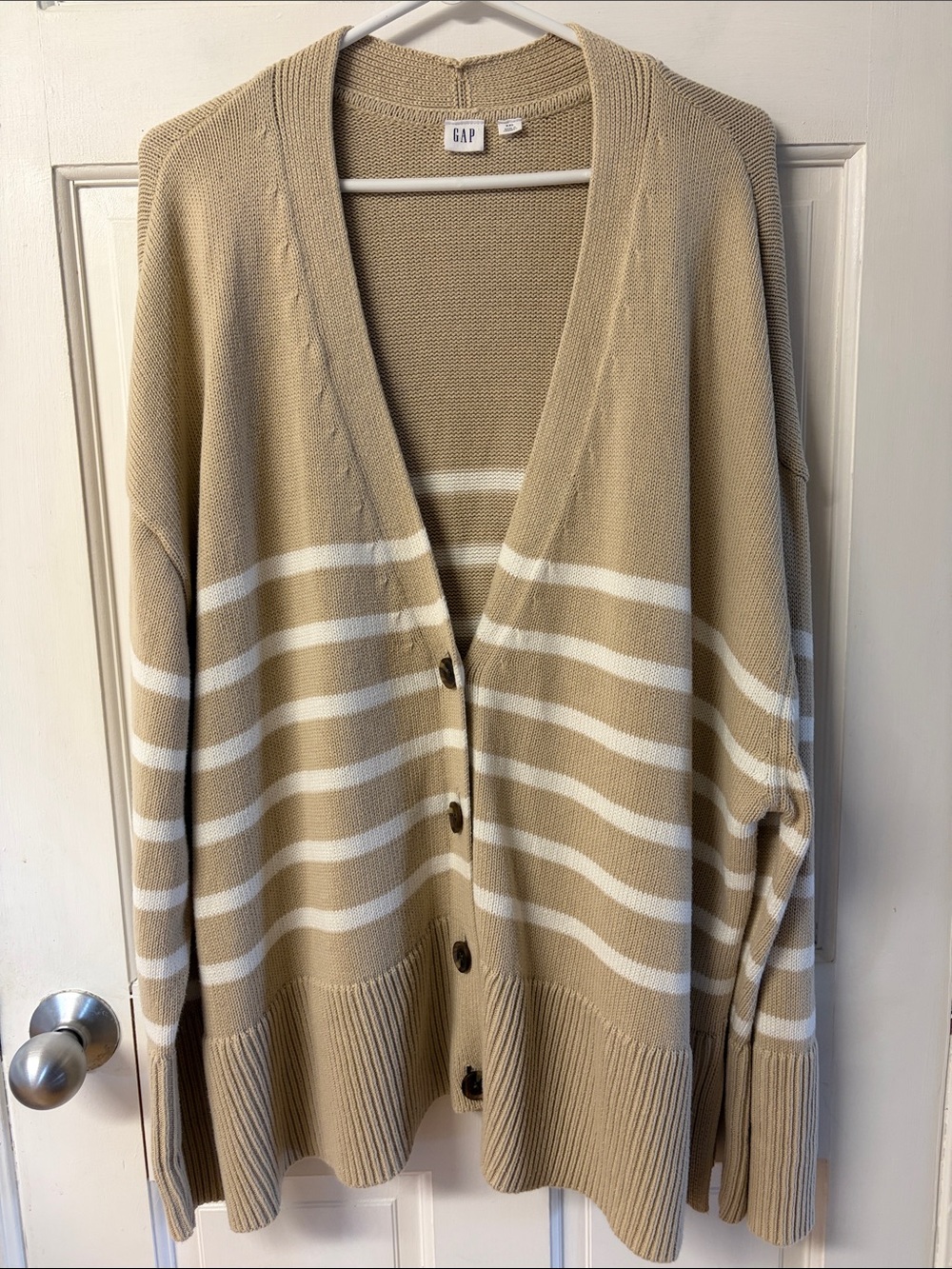 Gap 24/7 V neck button up tan&white striped cardigan women’s size XXL